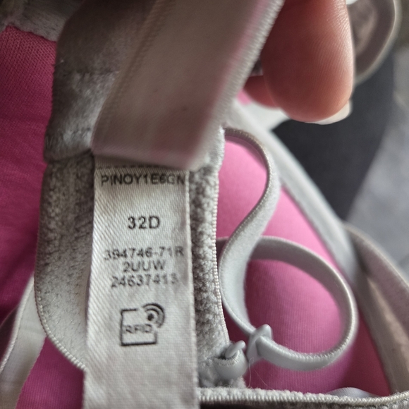 PINK Victoria's Secret Wear Everywhere Push Up Heather Gray Bra ~32D - Picture 8 of 10
